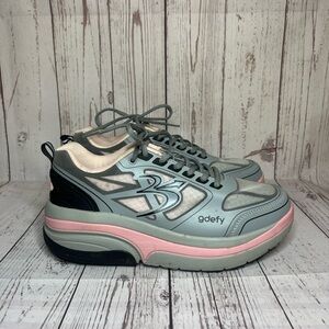 GDefy Gravity Defyer Walk Versoshock Women's US Size 9 Gray/Pink Walking Shoes